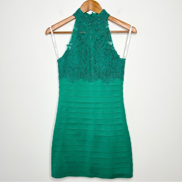 Sherri Hill Dresses & Skirts - SHERRI HILL Emerald Green Halter Bodycon Bandage Prom Formal Dress